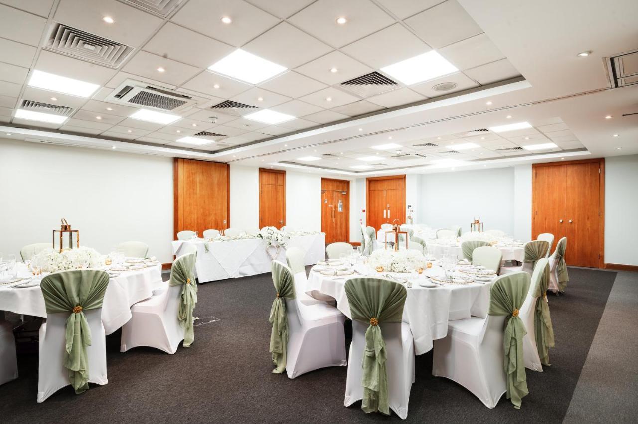 Holiday Inn Rochester-Chatham By Ihg Zewnętrze zdjęcie